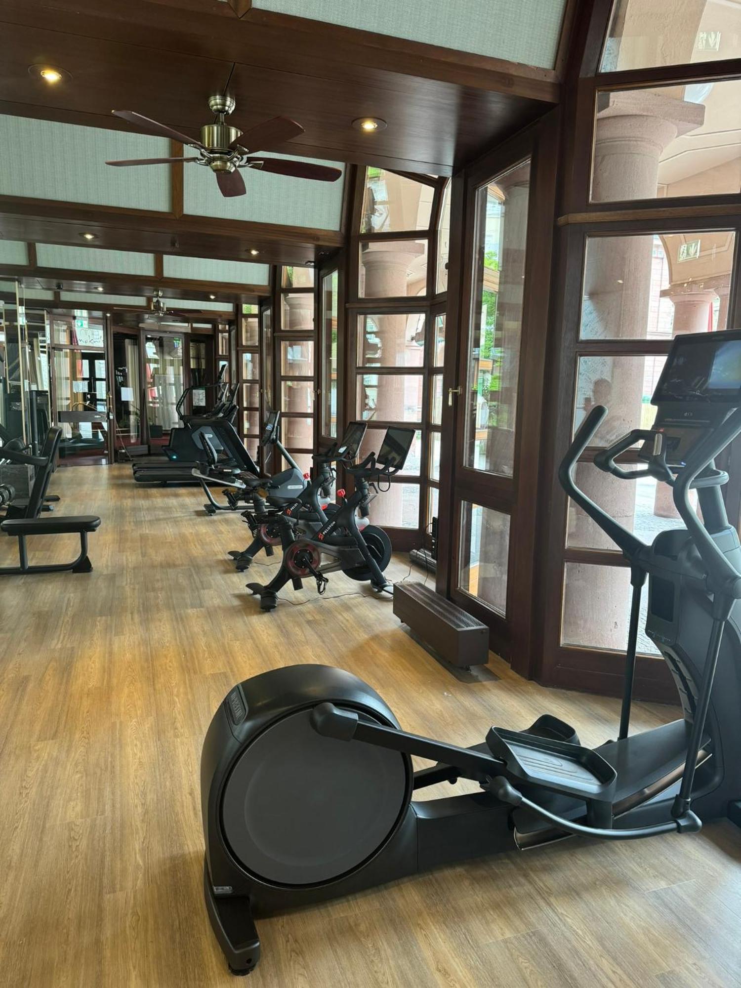 Mokni'S Palais Hotel & Spa Bad Wildbad Eksteriør billede