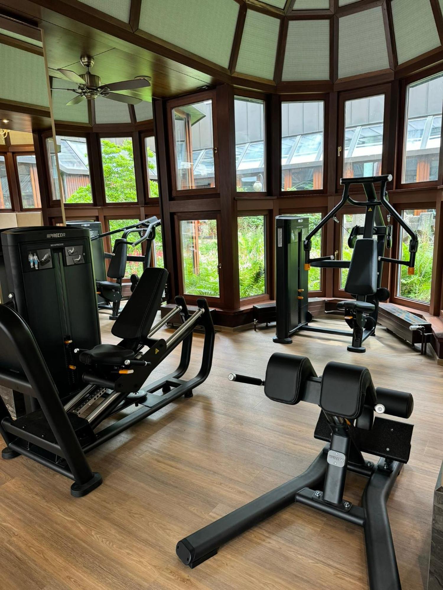 Mokni'S Palais Hotel & Spa Bad Wildbad Eksteriør billede