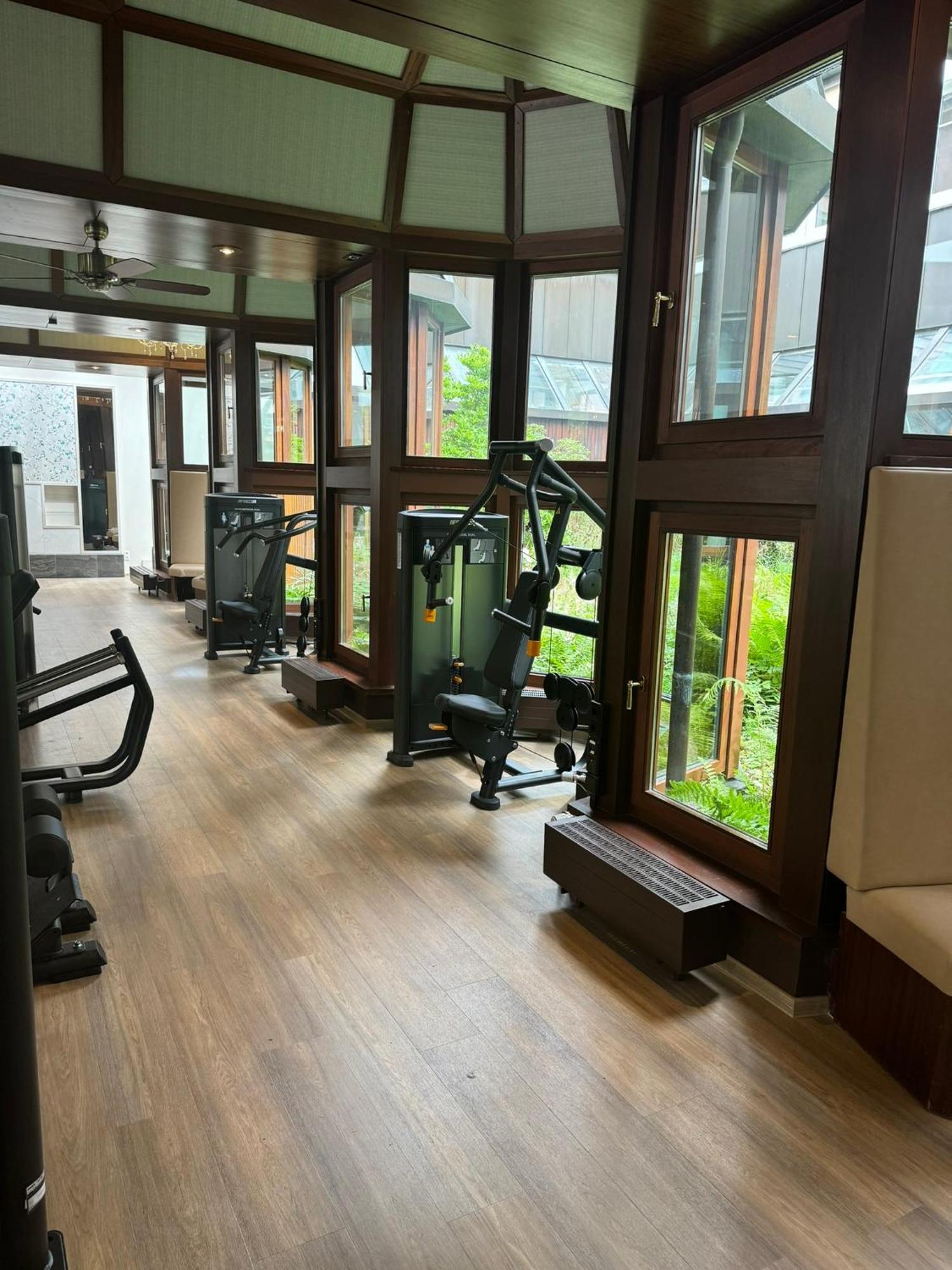 Mokni'S Palais Hotel & Spa Bad Wildbad Eksteriør billede