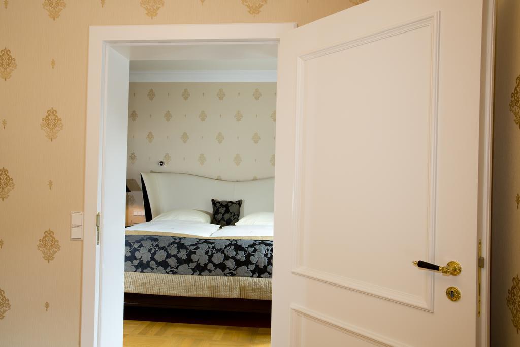 Mokni'S Palais Hotel & Spa Bad Wildbad Værelse billede