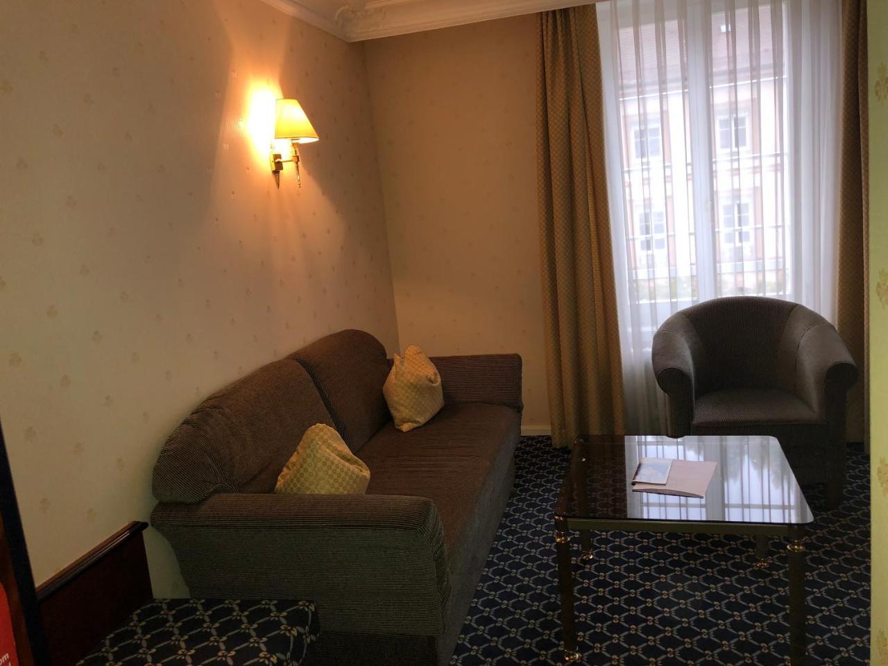 Mokni'S Palais Hotel & Spa Bad Wildbad Eksteriør billede